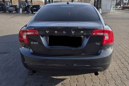 Volvo S60 64.124 km 9.400 &euro; Gladbeck 45964
