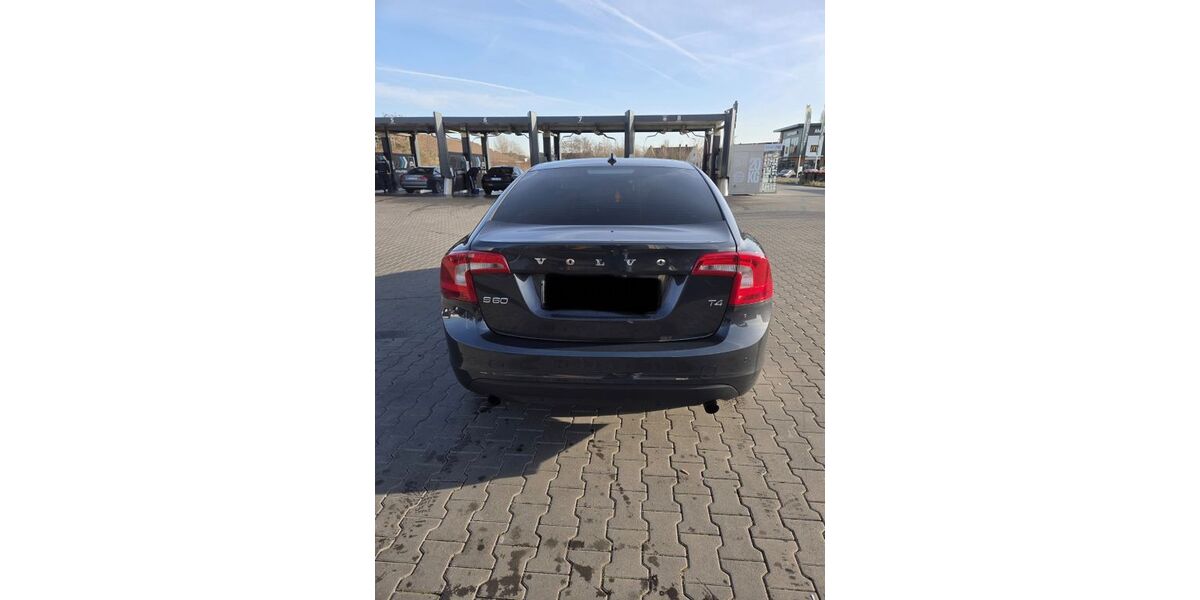 Volvo S60 64.124 km 9.400 &euro; Gladbeck 45964
