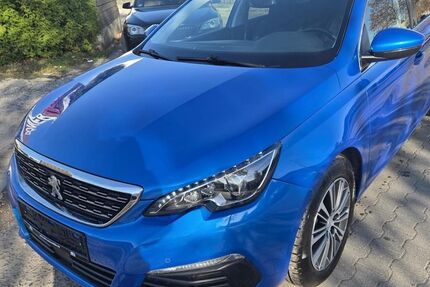 Peugeot 308 99.000 km 12.990 &euro; Gelsenkirchen 45884
