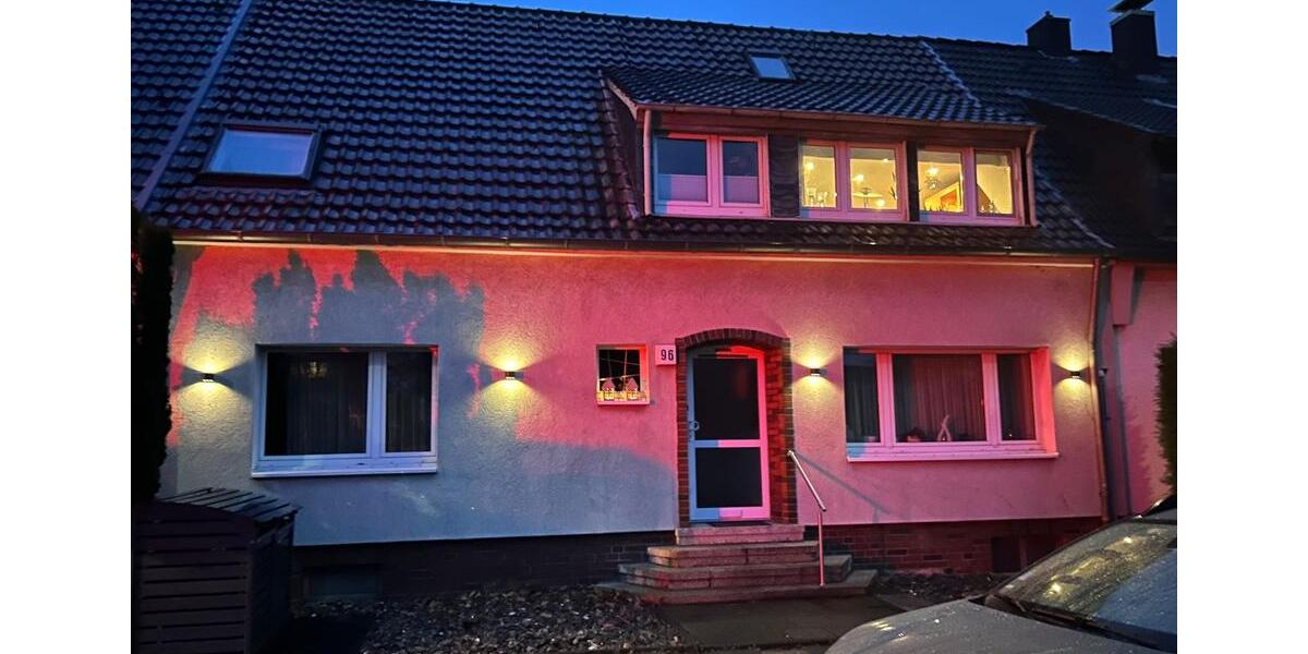 Mehrfamilienhaus, Wohnhaus Oberhausen Schmachtendorf - 8 Zimmer, 148 m&sup2;, 395.000&euro; | Angebot:26505737