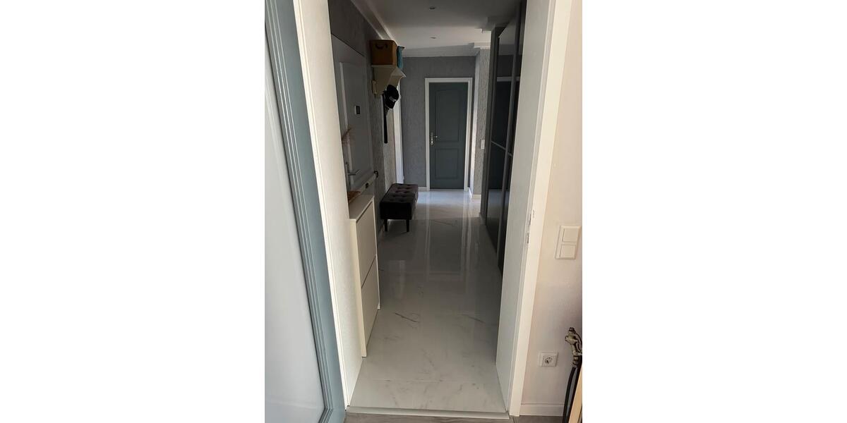 4,5-Zimmer-Wohnung mit Garage & Balkon in Alt-Wetter 4.5 zimmer