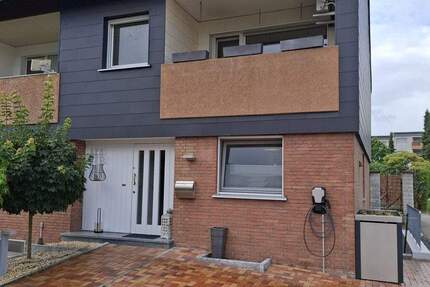 Reihenendhaus in ruhiger Anliegerstraße von Castrop-Rauxel auf Kaufgrundstück. 4 zimmer