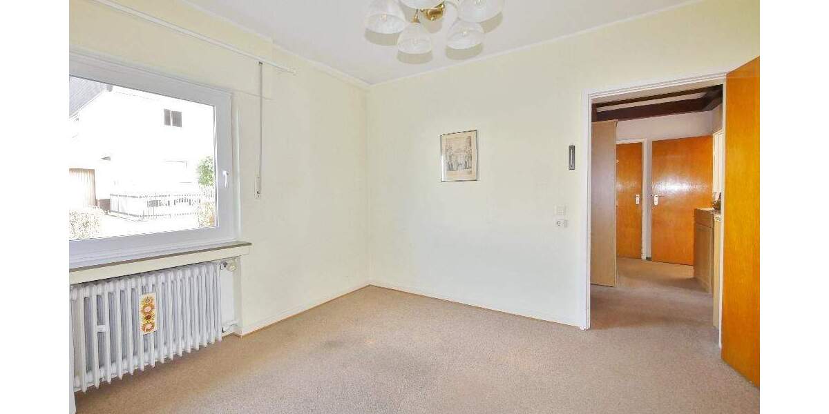 Attraktive Doppelhaushälfte auf großem Süd-West Grundstück in ruhiger Lage von Haan-Gruiten 5 zimmer