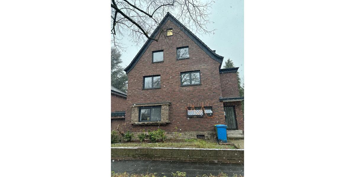 Kernsanierte 3,5 Zimmer Wohnung in Oberhausen Sterkrade 3.5 zimmer