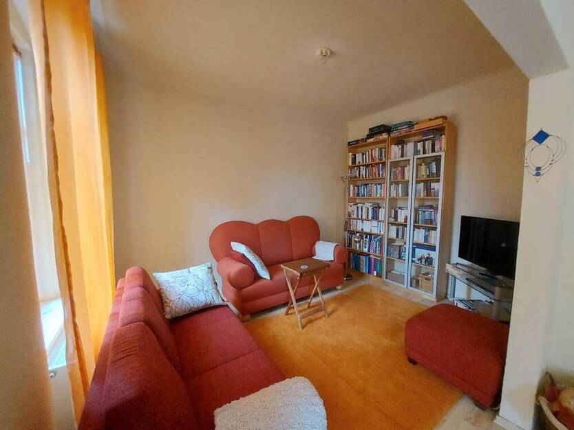 Kamin! Stilvolle, helle 4-Zimmer-Whg. mit Balkon und Gartennutzung im Hochparterre, SP im Hof