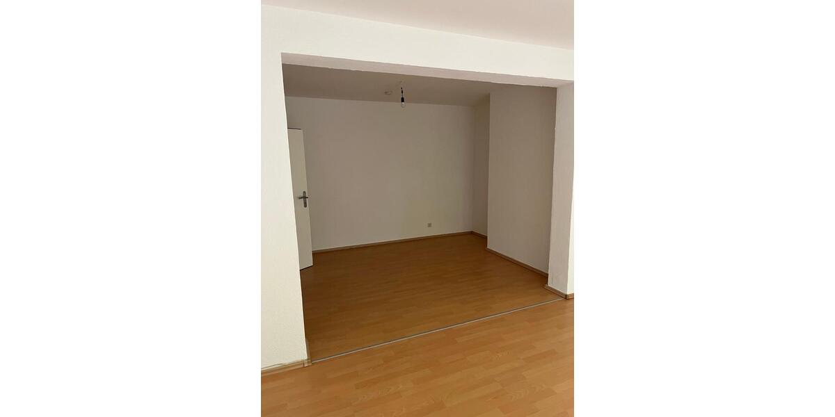 Etagenwohnung Duisburg Essenberg - 2 Zimmer, 65 m&sup2;, 380&euro; | Angebot:25809449