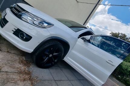 VW Tiguan 270.000 km 9.550 € Duisburg 47178