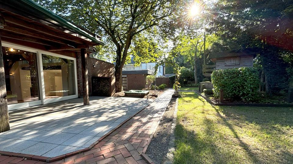 Zur Miete: Wohnhaus der Superlative am Jungbornpark! 7 zimmer