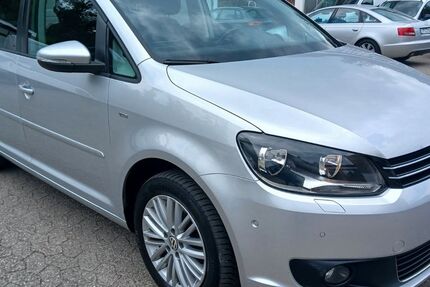 VW Touran 215.500 km 4.990 &euro; Ratingen 40882