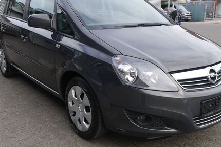 Opel Zafira 114.000 km 6.890 € Düsseldorf 40233