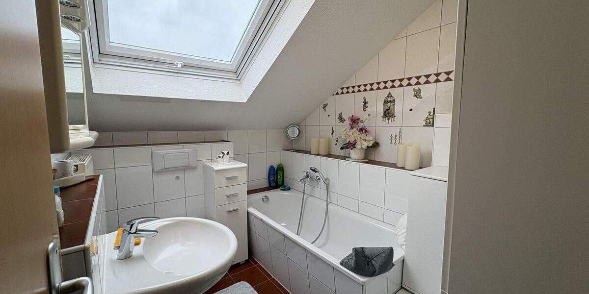Doppelhaushälfte Moers Kapellen-Mitte - 4 Zimmer, 114 m&sup2;, 449.000&euro; | Angebot:25668381