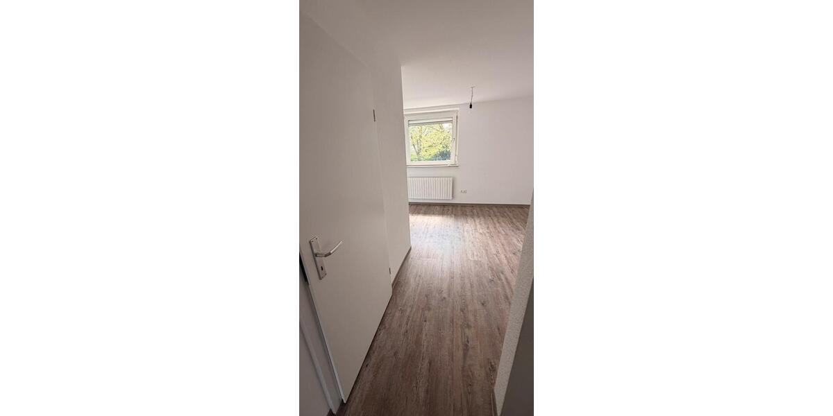 Etagenwohnung Essen Stadtbezirk V - 4 Zimmer, 100 m&sup2;, 850&euro; | Angebot:26327051