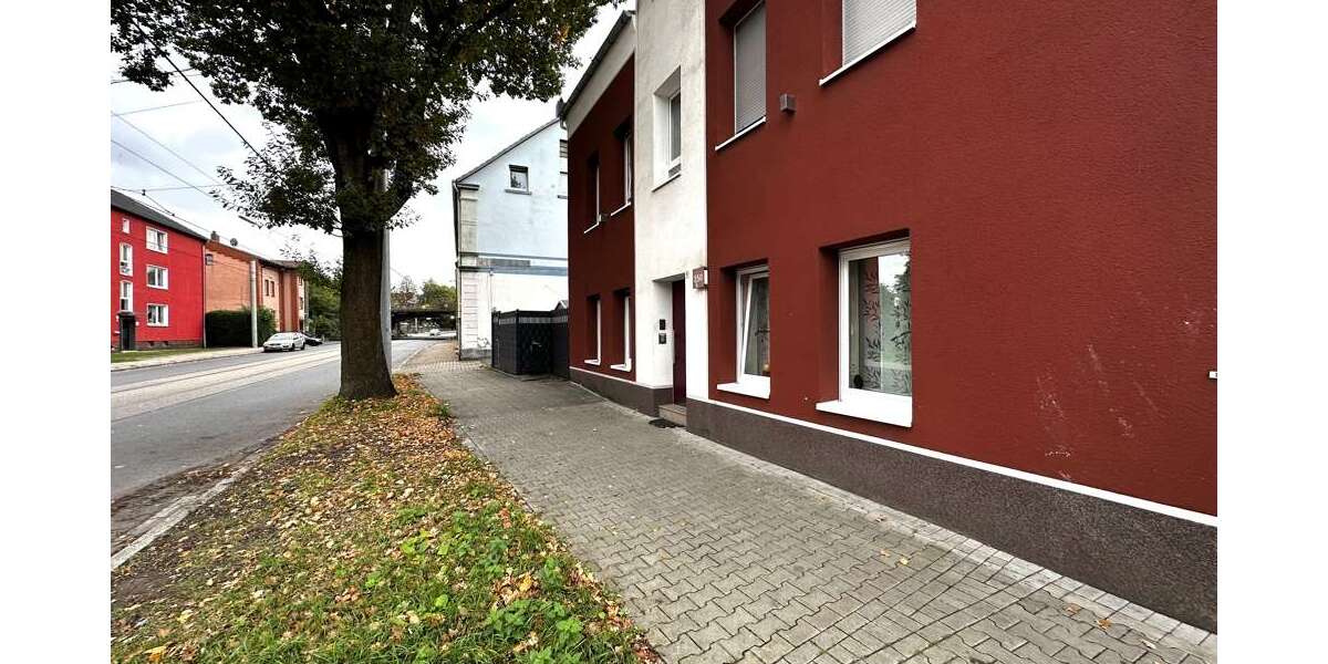 Haus zum Kaufen in Gelsenkirchen 550.000 € 252 m² 12 zimmer