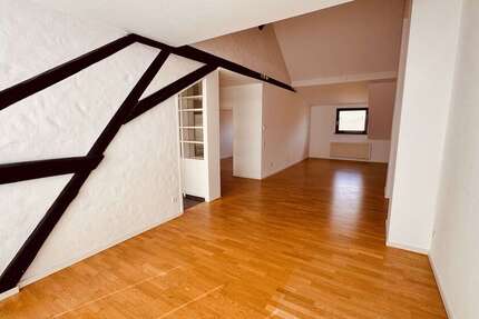 Wohnung zum Kaufen in Düsseldorf 365.000 € 76 m²