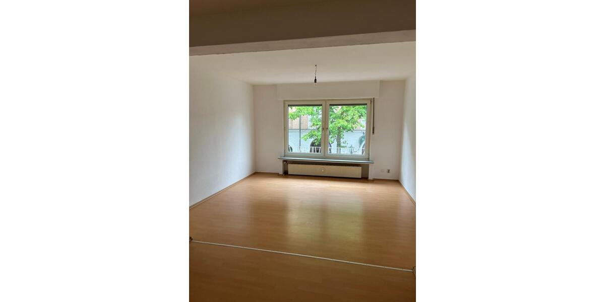 Etagenwohnung Duisburg Essenberg - 2 Zimmer, 65 m&sup2;, 380&euro; | Angebot:25809449