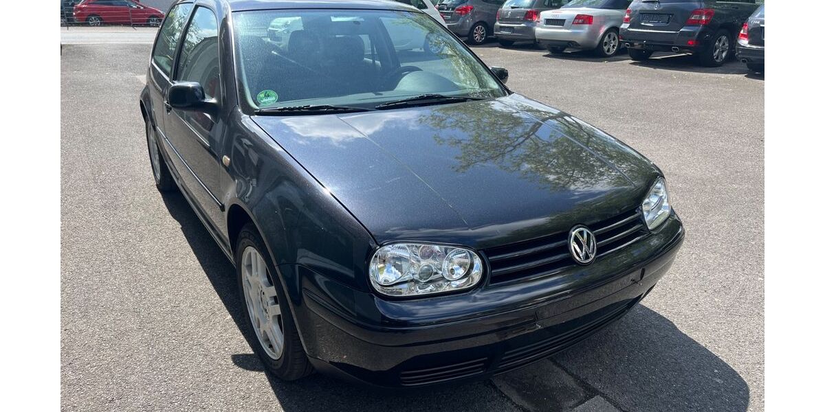 VW Golf 110.000 km 2.999 &euro; Recklinghausen 45663