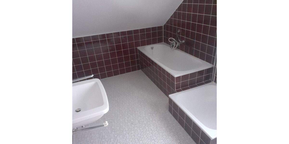 Mehrfamilienhaus, Wohnhaus Essen Burgaltendorf - 5 Zimmer, 156 m&sup2;, 590.000&euro; | Angebot:23969347