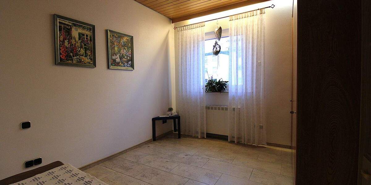 Reihenmittelhaus Gladbeck Zweckel - 6 Zimmer, 150 m&sup2;, 385.000&euro; | Angebot:25683226