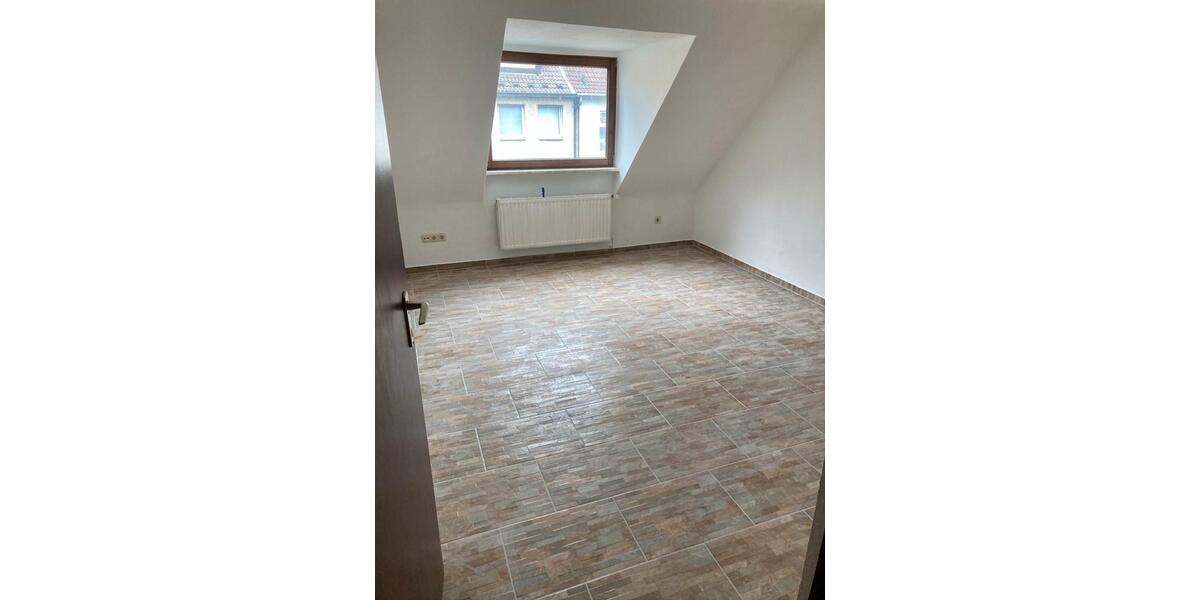 Dachgeschoßwohnung Essen Stadtbezirk VIII - 2 Zimmer, 45 m&sup2;, 628&euro; | Angebot:25448276
