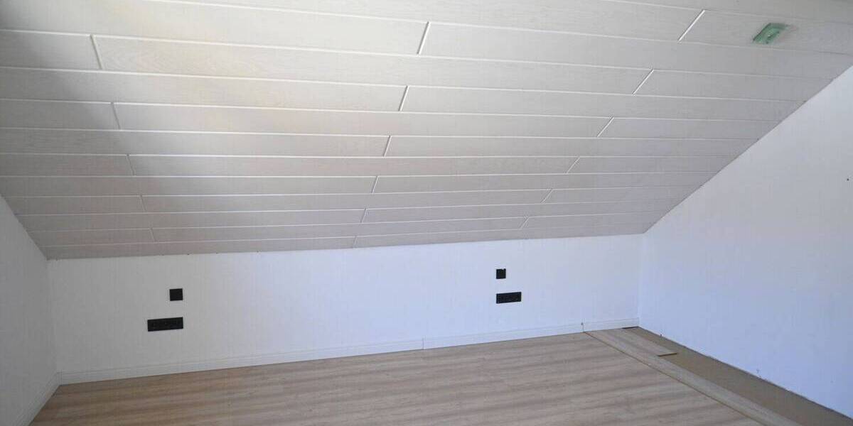 Etagenwohnung Essen / Dellwig Dellwig - 2 Zimmer, 86 m&sup2;, 220.000&euro; | Angebot:26730507