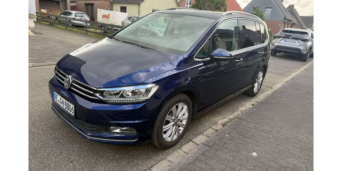VW Touran 109.600 km 18.000 &euro; Marl, Stadt 45772