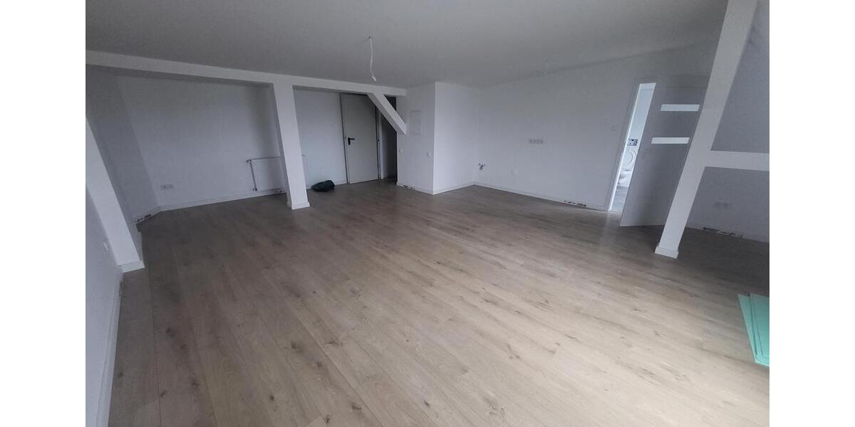 Dachgeschoßwohnung Bochum Bochum-Mitte - 1 Zimmer, 50 m&sup2;, 400&euro; | Angebot:26453778