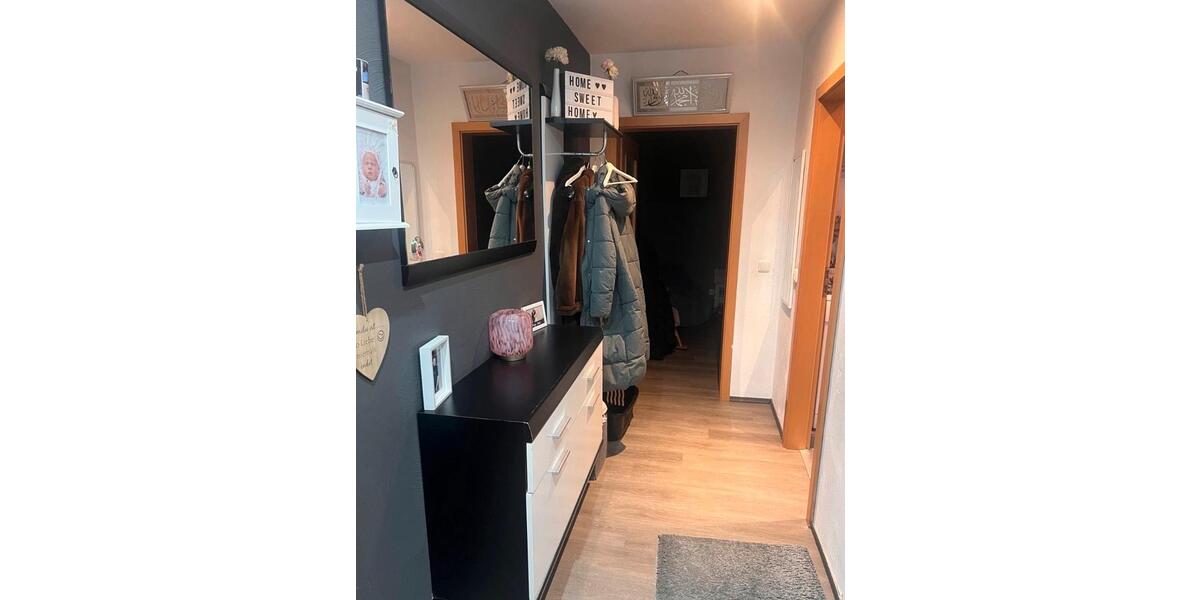 Dachgeschoßwohnung Gelsenkirchen Gelsenkirchen-Mitte - 3 Zimmer, 80 m&sup2;, 500&euro; | Angebot:25656495