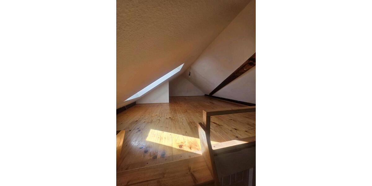 Dachgeschoßwohnung Bochum Günnigfeld - 1 Zimmer, 46 m&sup2;, 297&euro; | Angebot:25324931