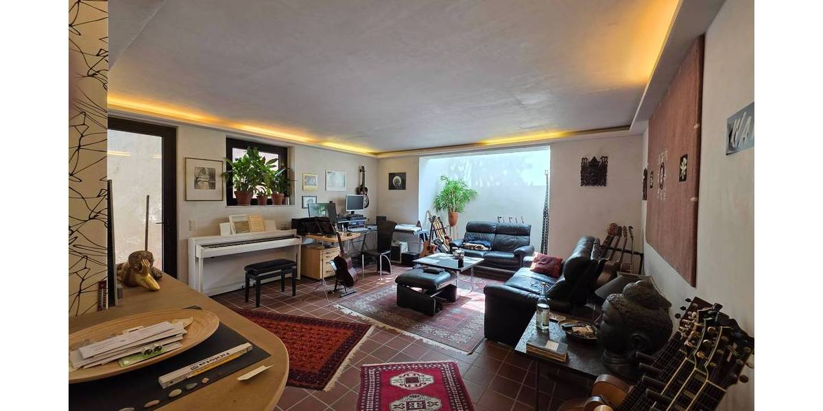 Zweifamilienhaus mit Einliegerwohnung in ruhiger Lage 6 zimmer