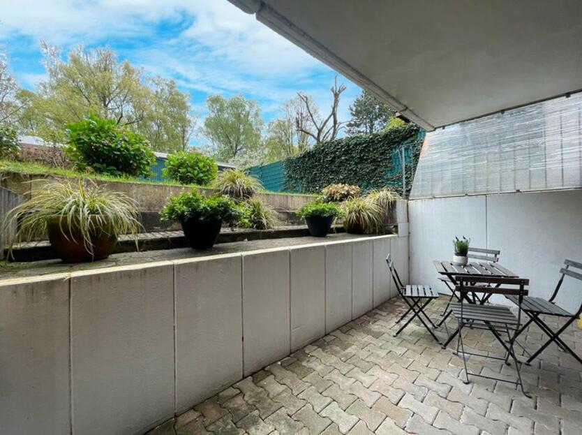 Vollständig möblierte Wohnung inkl. Kfz Stellplatz in top Lage zimmer