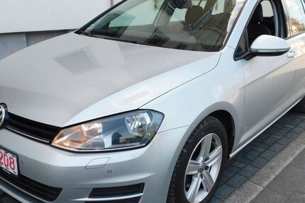 VW Golf 235.537 km 5.999 &euro; Mülheim 45473