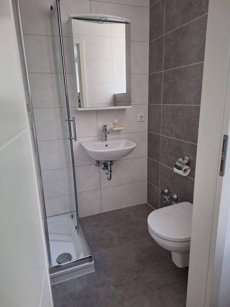 Provisionsfreies Haus in Haus (über 3.Etagen) mit Garten und Stellplatz!