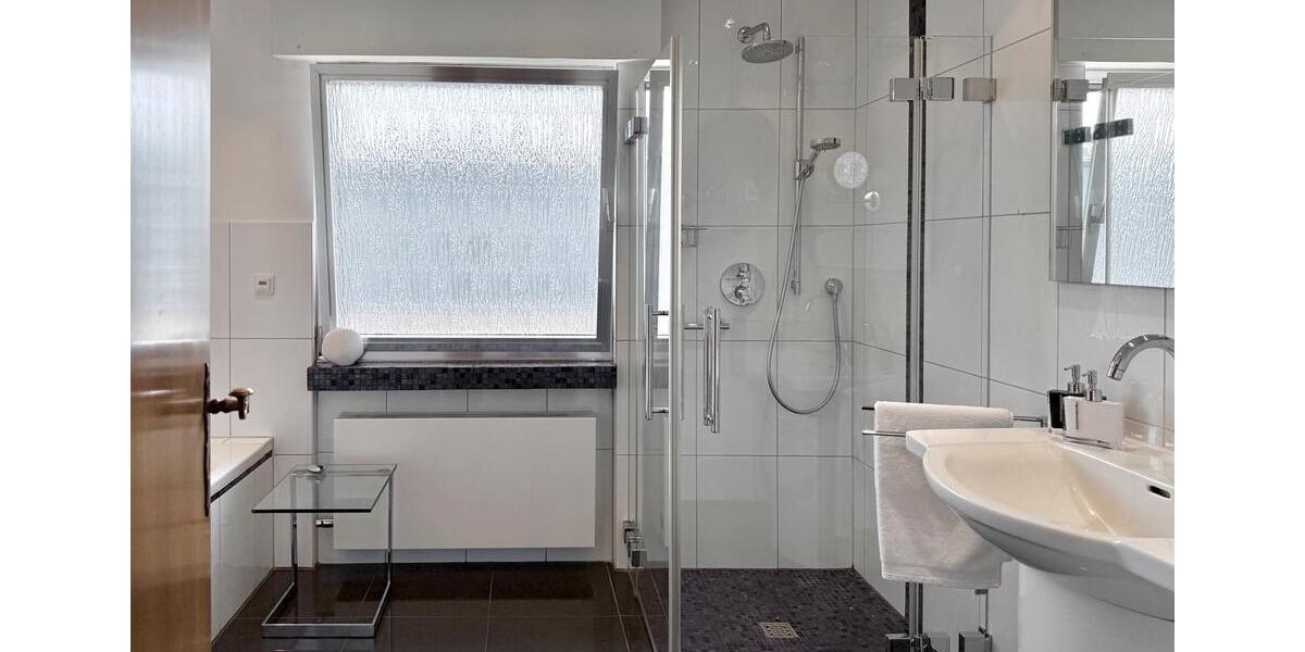 Einfamilienhaus Duisburg Angerhausen - 5 Zimmer, 190 m&sup2;, 598.000&euro; | Angebot:27457303