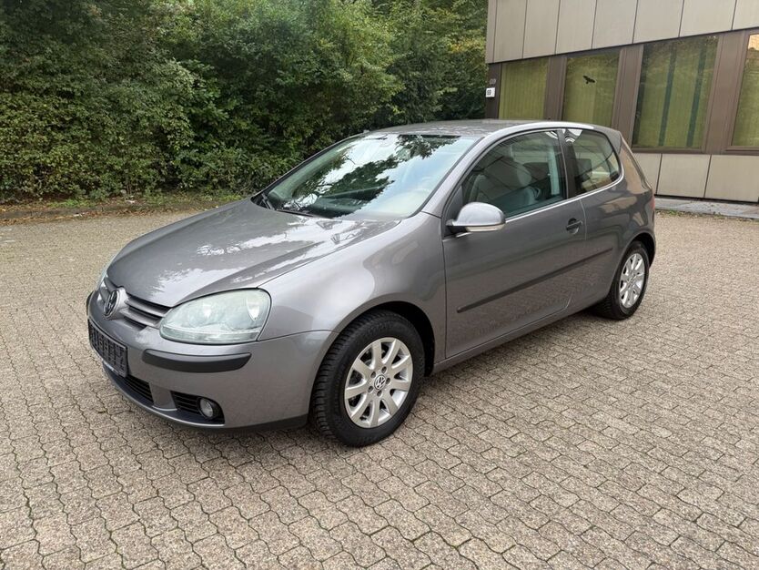 VW Golf 160.000 km 4.899 € Duisburg 47058