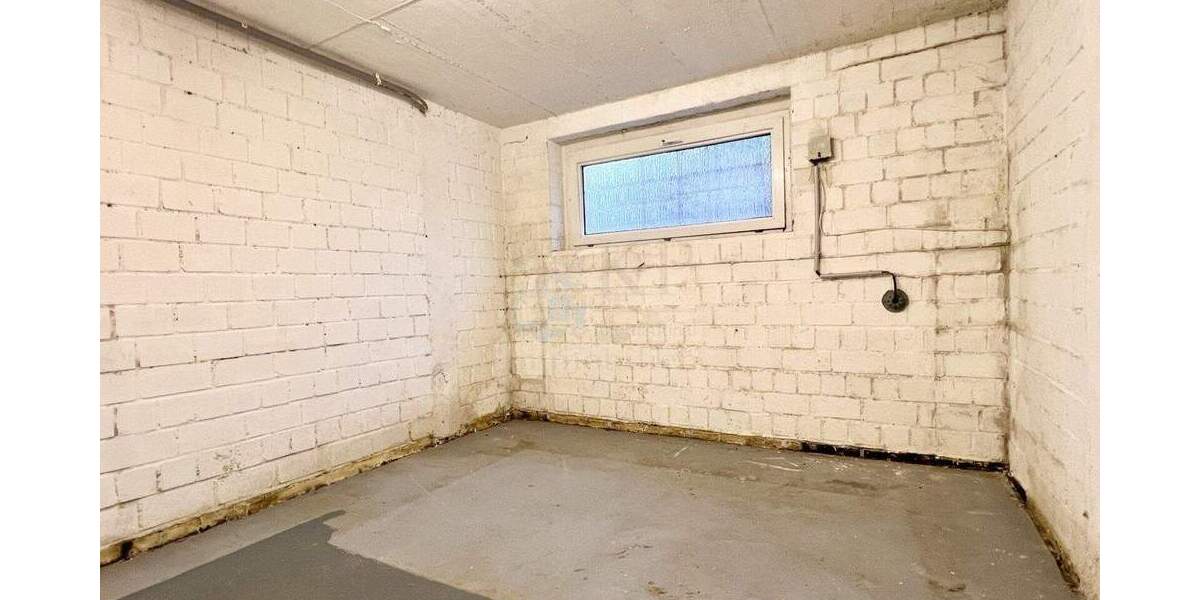 BURGALTENDORF: GROSSZUEGIGE ETW MIT 5 ZIMMERN, GARAGE, GARTEN UND UNTERGESCHOSS 5 zimmer