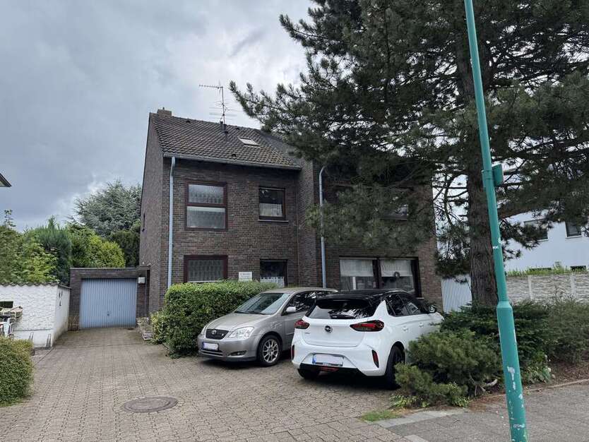Haus zum Kaufen in Duisburg 575.000 € 201 m²