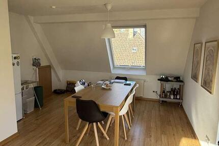 Wohnung Duisburg Duisburg-Mitte - 4 Zimmer, 93 m&sup2;, 830&euro; | Angebot:26060436
