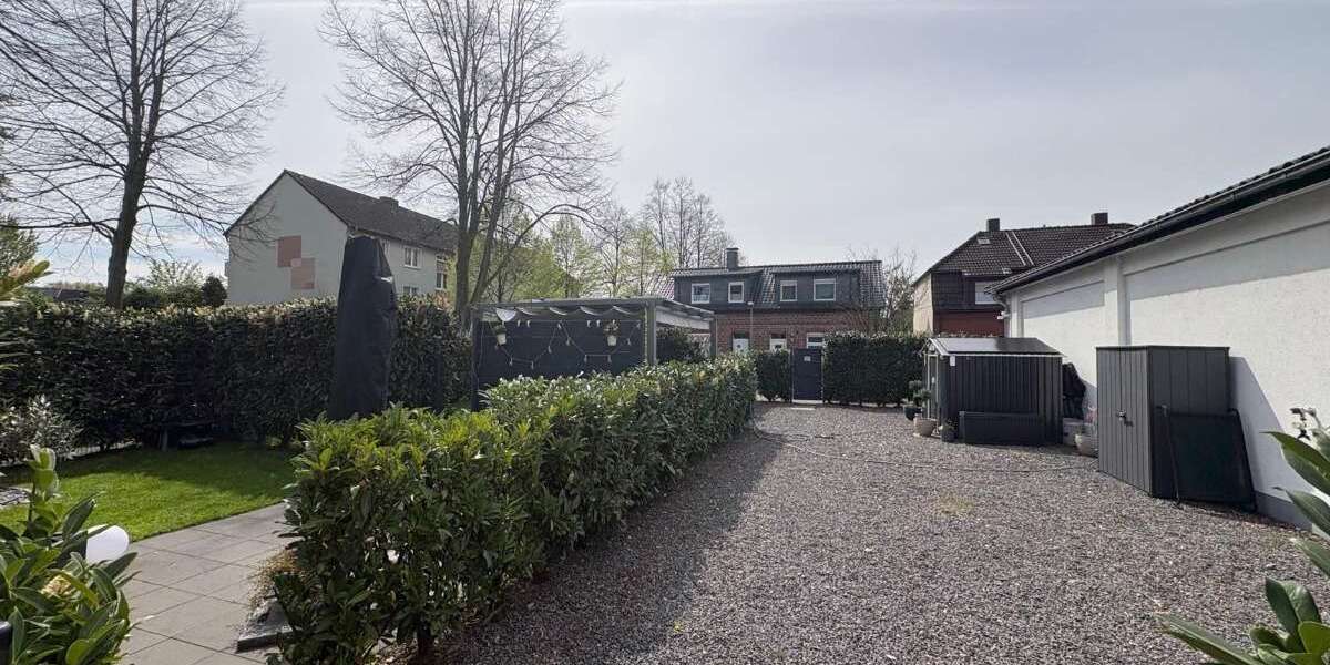 Einfamilienhaus Essen Stadtbezirk V - 20 Zimmer, 979 m&sup2;, 1.995.000&euro; | Angebot:26905809