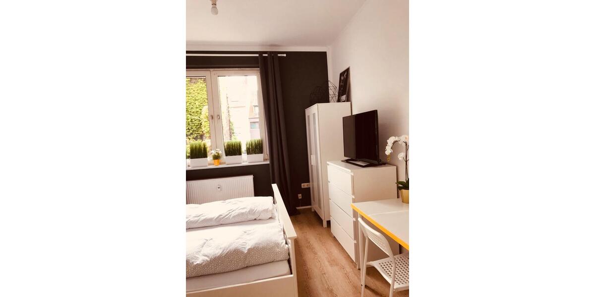 Etagenwohnung Essen Stadtkern - 1 Zimmer, 34 m&sup2;, 900&euro; | Angebot:24480082