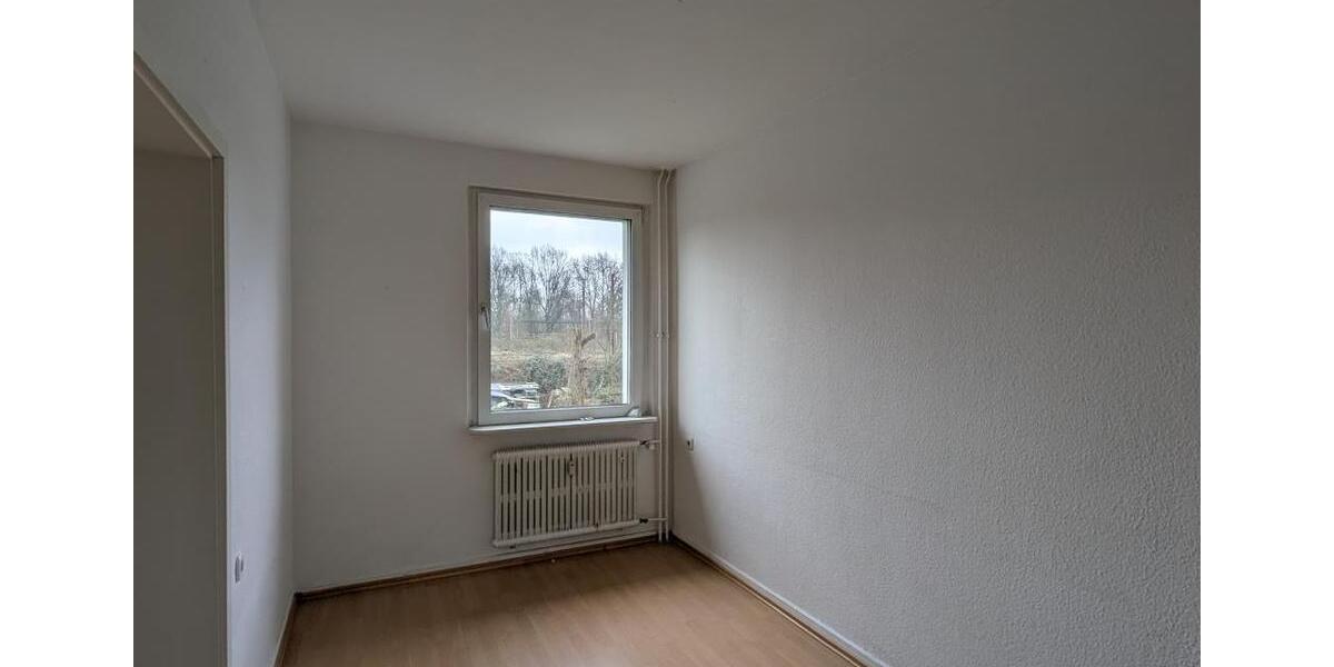 Etagenwohnung Duisburg Hamborn - 5 Zimmer, 95 m&sup2;, 699&euro; | Angebot:25743427