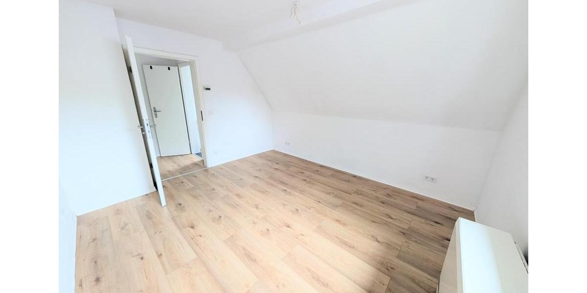 Dachgeschoßwohnung Marl Alt-Marl - 3.5 Zimmer, 56 m&sup2;, 370&euro; | Angebot:26449950