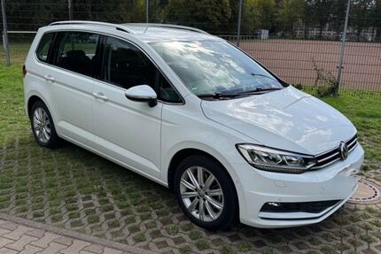 VW Touran 101.237 km 18.499 &euro; Marl 45772