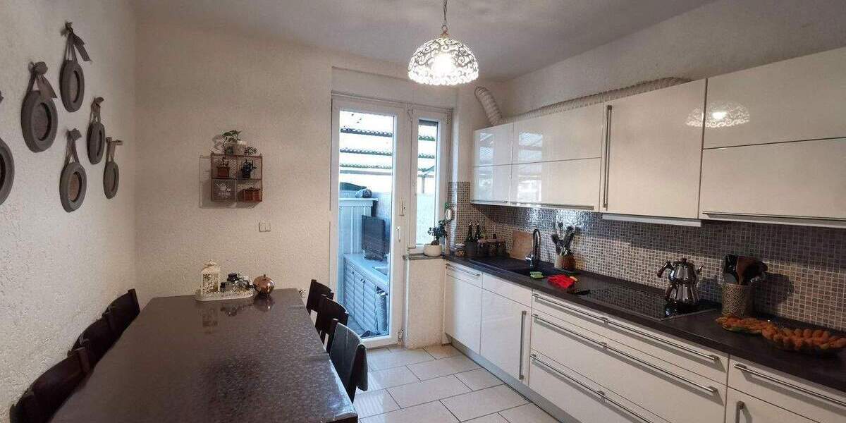 Fußläufig zum Hamborner Altmarkt - Gepflegte Eigentumswohnung 4 zimmer