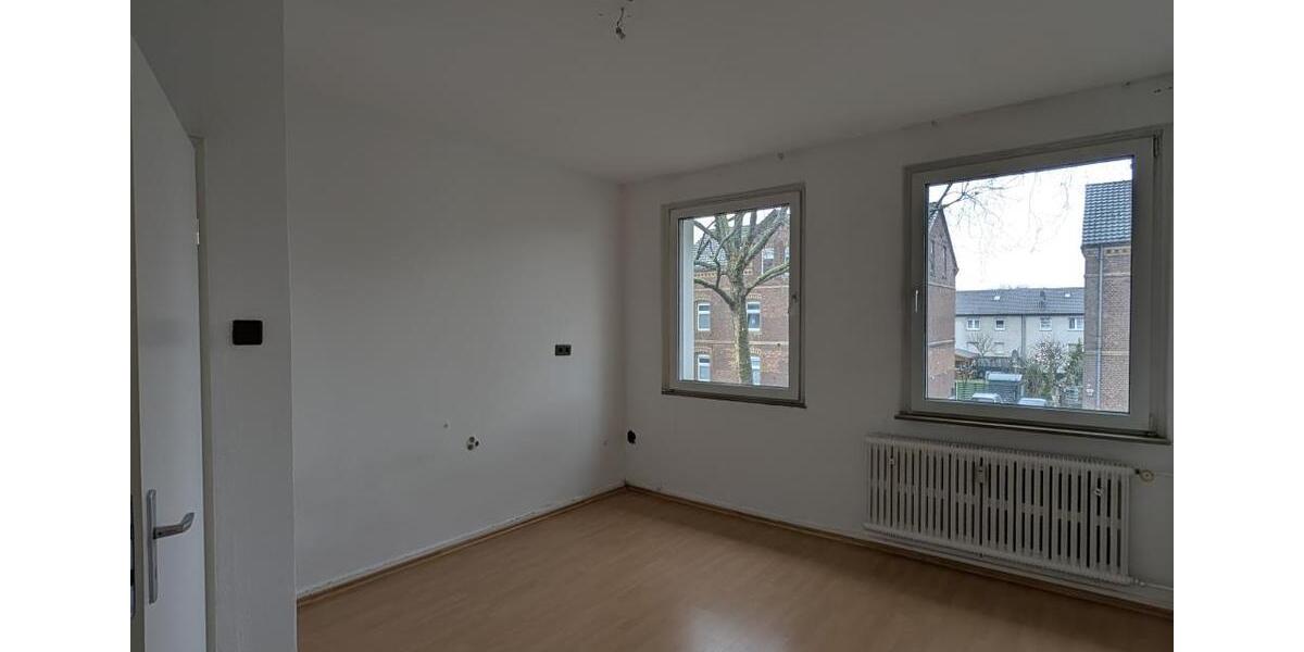 Etagenwohnung Duisburg Hamborn - 5 Zimmer, 95 m&sup2;, 699&euro; | Angebot:25743427