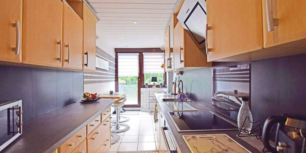 Lichtdurchflutete Dachgeschosswohnung mit Sonnenterrasse! 4 zimmer