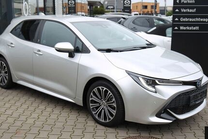 Toyota Corolla 18.441 km 25.890 &euro; Bottrop-Kirchhellen 46244