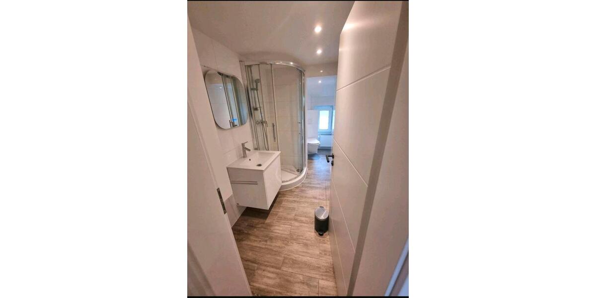 Dachgeschoßwohnung Wuppertal Lichtenplatz - 2 Zimmer, 80 m&sup2;, 870&euro; | Angebot:26483898