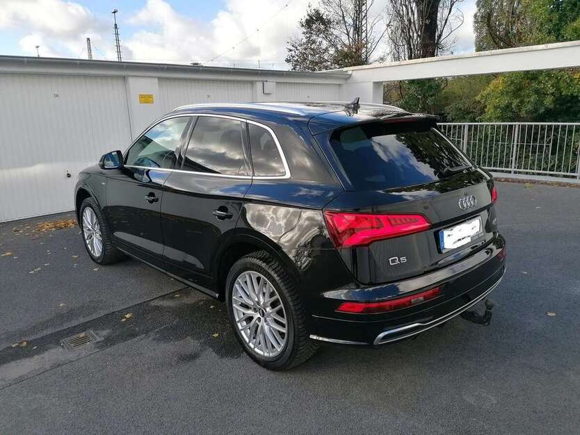 Audi Q5 95.000 km 29.500 € düsseldorf 40210