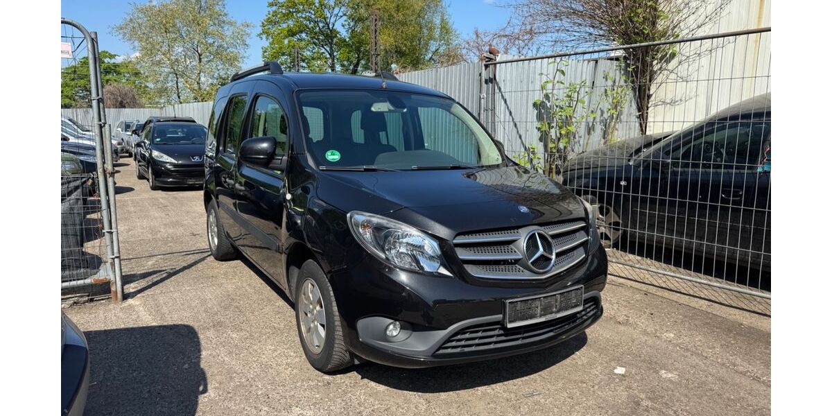 Mercedes-Benz Citan 170.000 km 8.900 &euro; Essen 45143