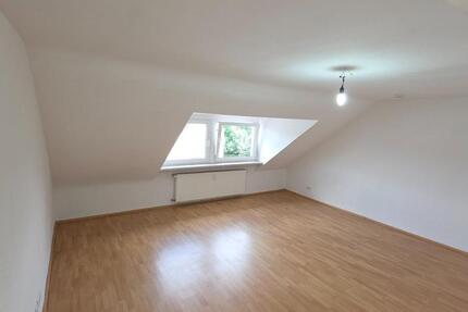 69m² Dachgeschosswohnung 1 zimmer